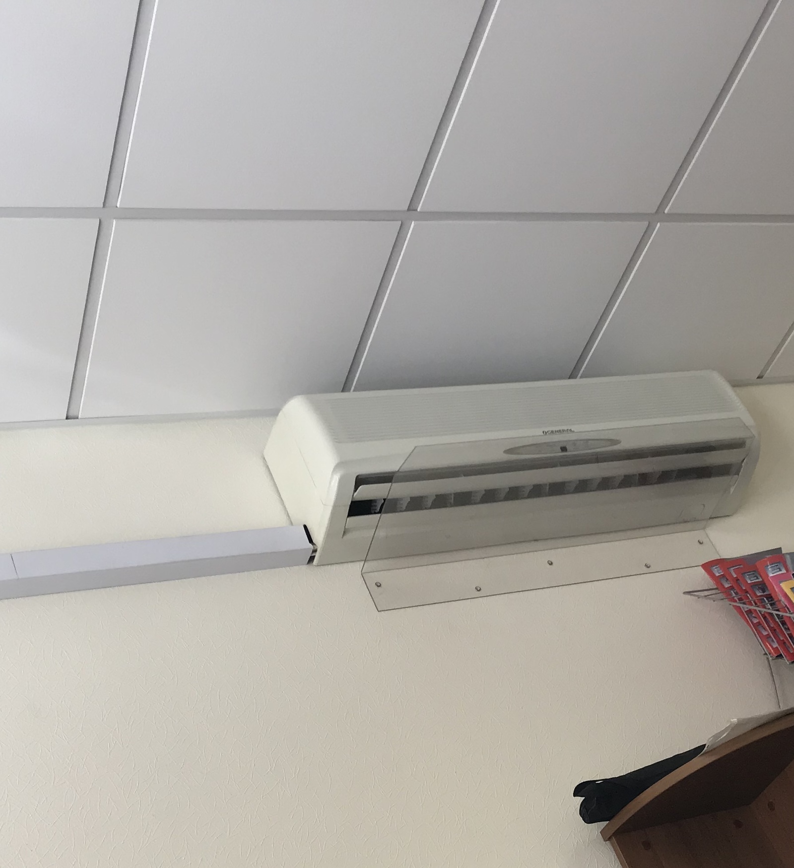 We don't have a wind) - My, Office, Absolutely, Doesn't blow, Air conditioner