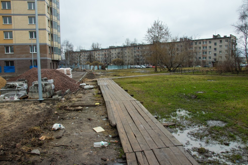 Самые плохие районы петербурга. Шушары спальный район. Плохой район. Санкт-Петербург плохие районы. Самые плохие районы Санкт-Петербурга.