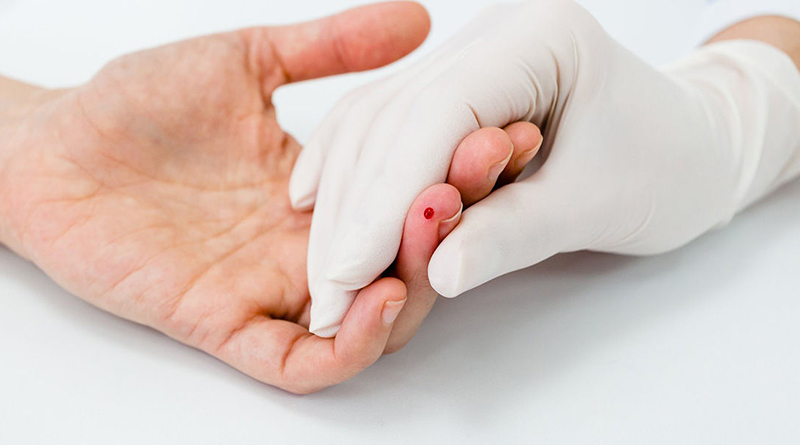 Как сделать забор крови из пальца