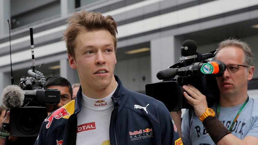 Interesting rumor: Daniil Kvyat asked Ferrari to return to STR - Formula 1, news, Daniil Kvyat, Red bull, Автоспорт, Auto, Race, Pilot