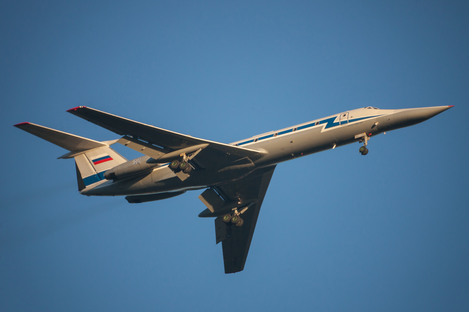 Under the glide slope of a military airfield - My, Aviation, Airplane, The photo, Saint Petersburg, Pargolovo, , Spotting, Longpost