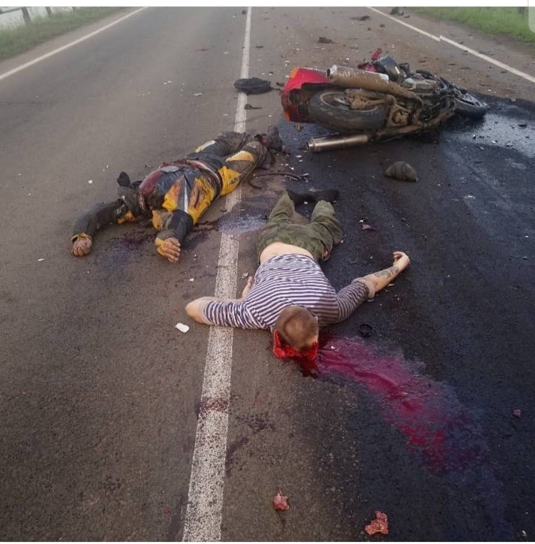 В Пензе на трассе фура жестко смяла легковушку. ФОТО и ВИДЕО