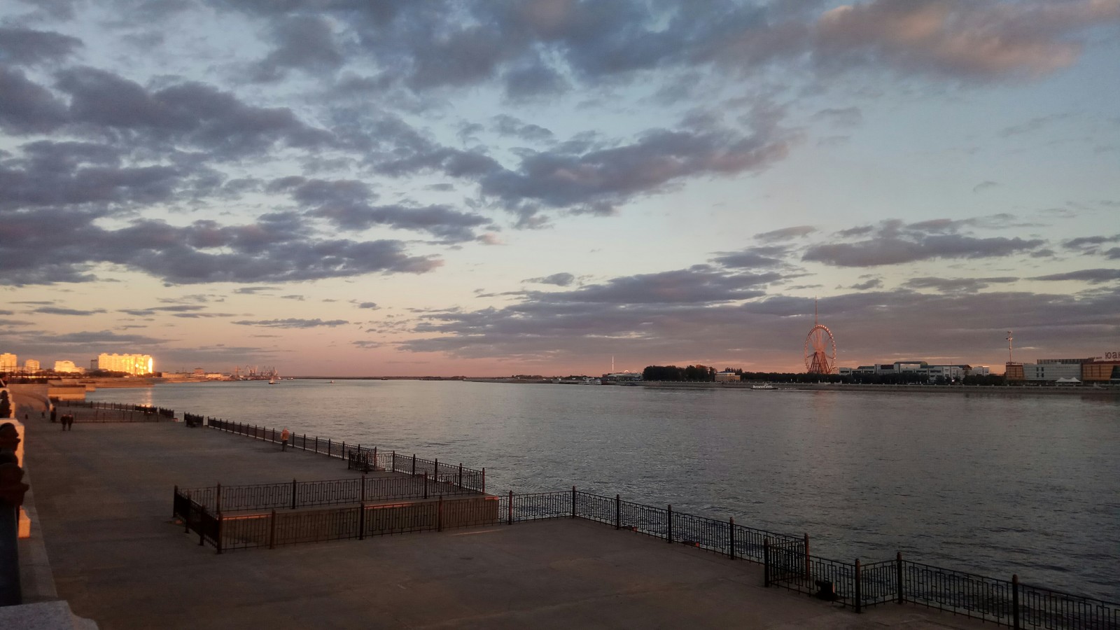 Embankment of Blagoveshchensk (Amur Region) - My, Дальний Восток, Amur region, Amur River, Heihe, Longpost