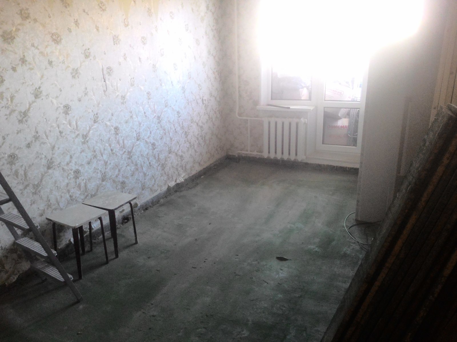 Do-it-yourself repair in Khrushchev (part 9: ceiling and floor in the hall) - My, Repair, Khrushchev, , With your own hands, Longpost, Panel house