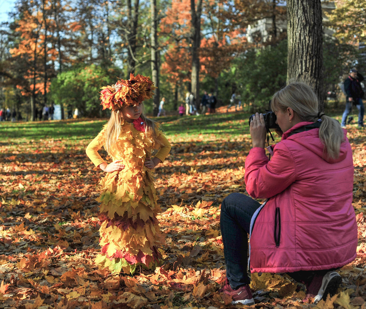 autumn style - Autumn, Fallen leaves, The dress, Girl, Children, The photo, Autumn leaves