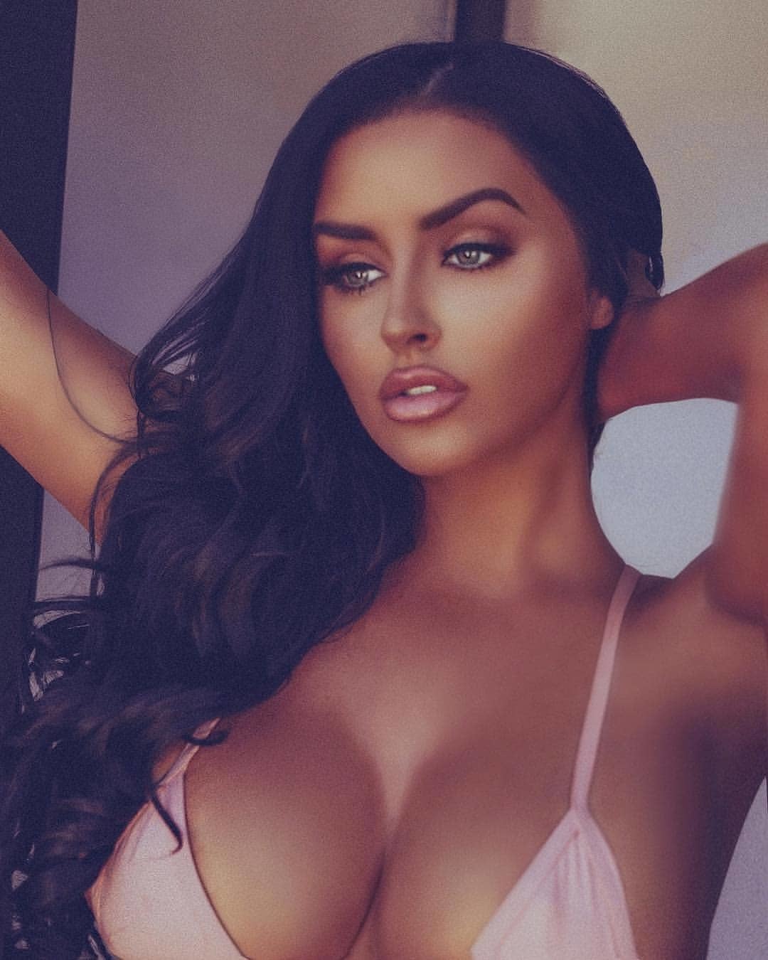 Abigail Ratchford Escort