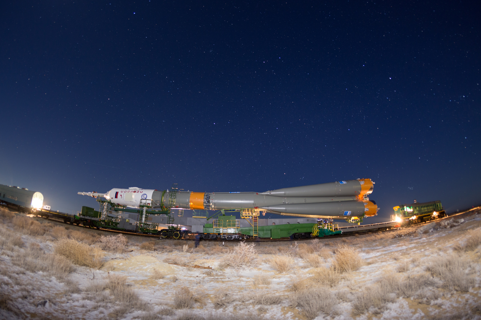 The Soyuz-FG launch vehicle is ready for launch on December 3. - Space, Rocket, Cosmodrome, Baikonur, ISS, Roscosmos, NASA, Космонавты, Video, Longpost