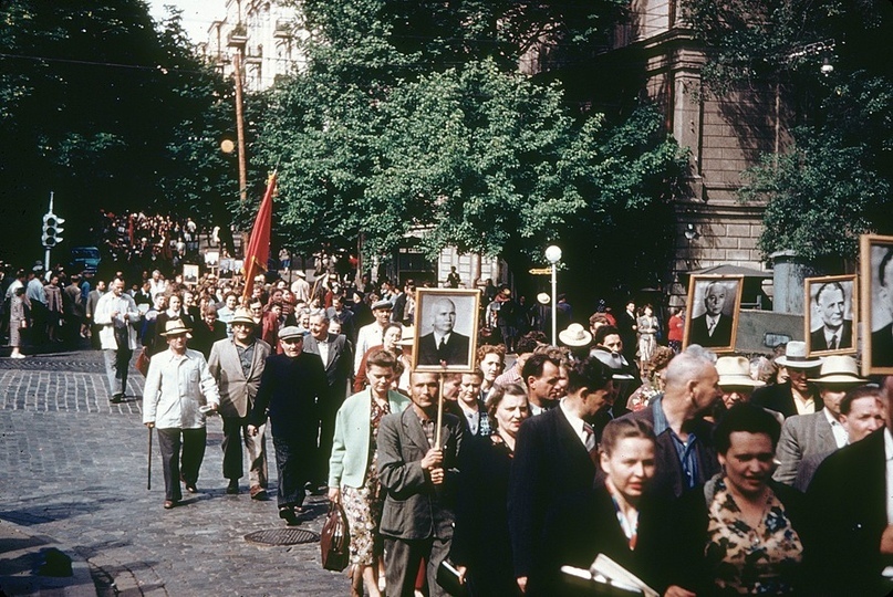 Часть 2: XX век в цвете. СССР 1958 года. Какой была наша страна 60 лет назад - История, СССР, Ретро, История в цвете, Люди, Мода, Дети, Длиннопост