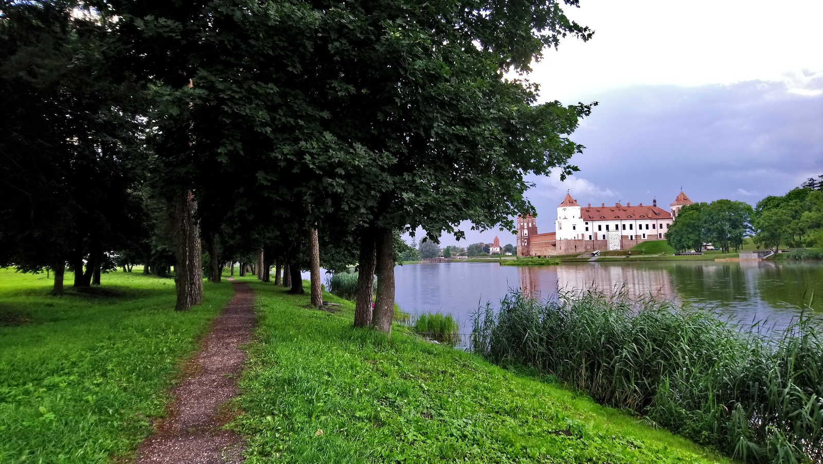 Mir Castle. - My, Peace, Mir Castle, Republic of Belarus, The photo, Mobile photography, Longpost