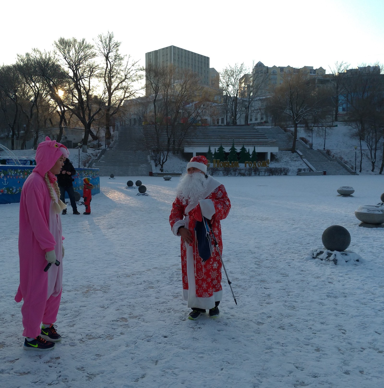 Jogging in costumes before the New Year. - My, Run, Costume, New Year, GIF, Video, Longpost