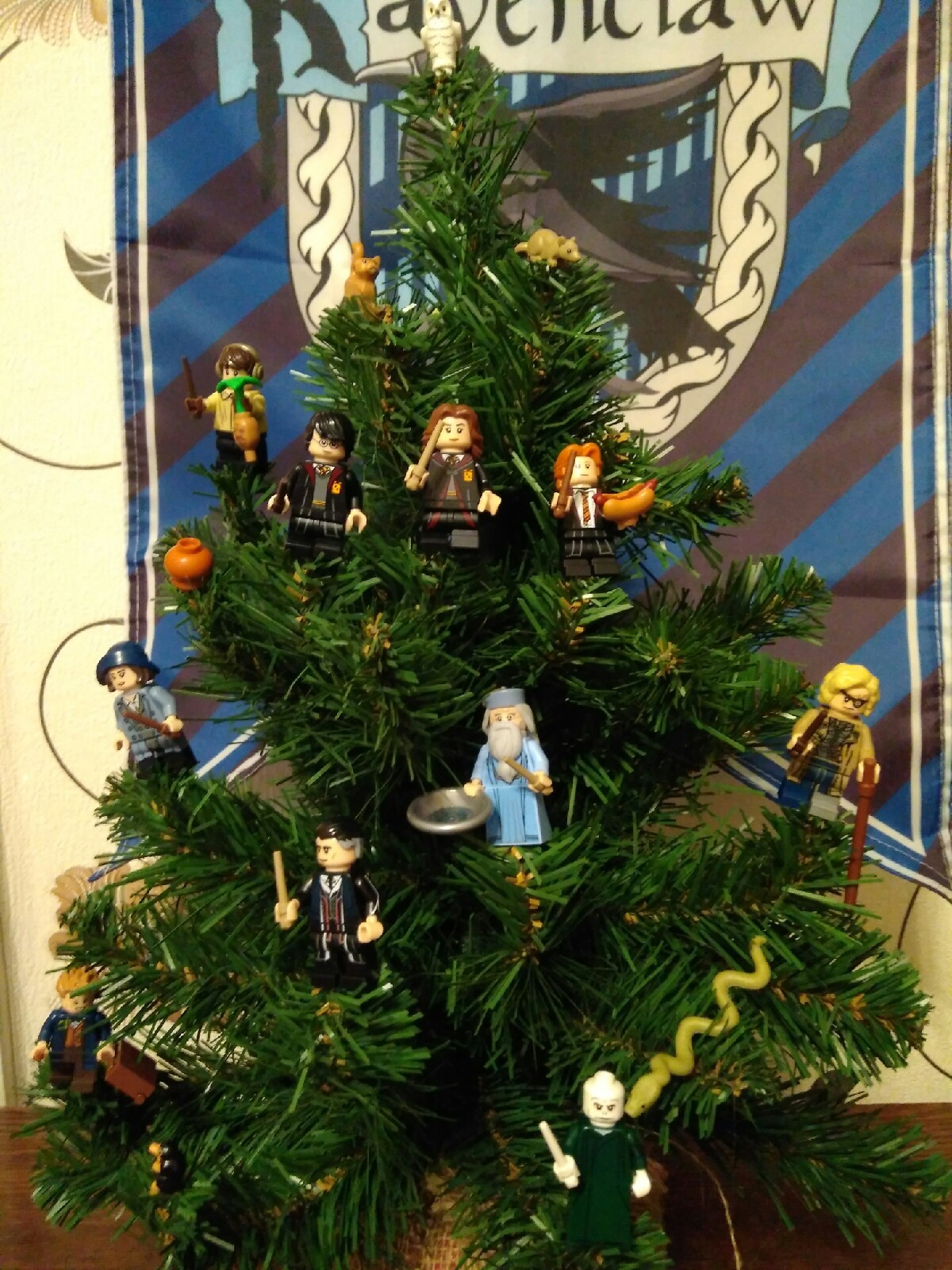 When there are no suitable decorations, but you still want a Christmas tree (5) - My, Harry Potter, Lego, Christmas trees, New Year, 2019, Longpost