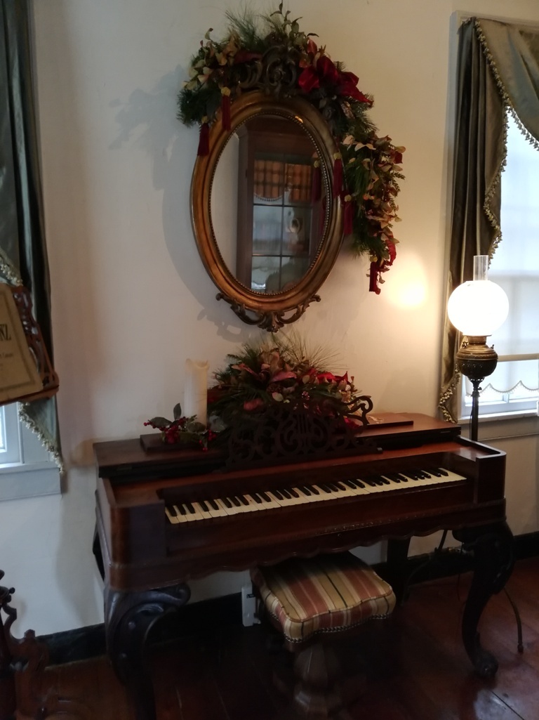 Discovery of America - 28. Christmas decorations in the planter's house - My, USA, The Discovery of America, Louisiana, Travels, House-Museum, Christmas, Decor, Longpost