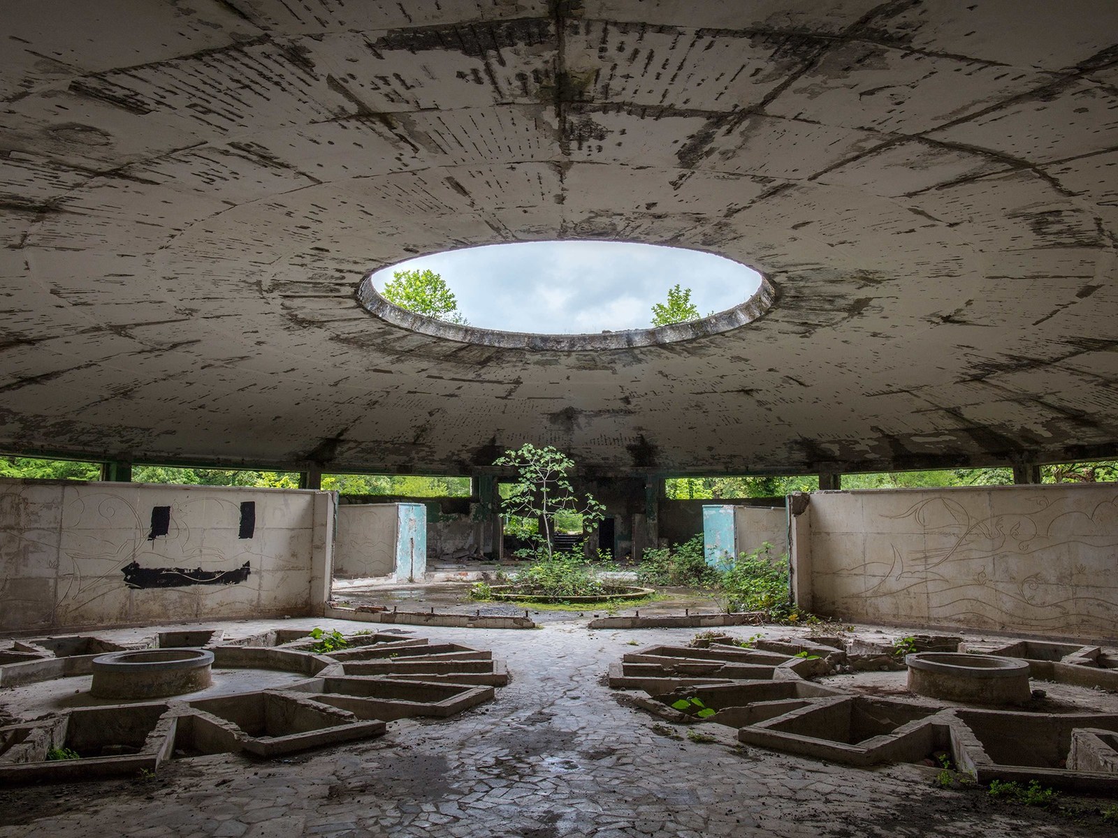 Abandoned Soviet sanatorium in Tskhaltubo - Georgia, the USSR, Abandoned, Longpost