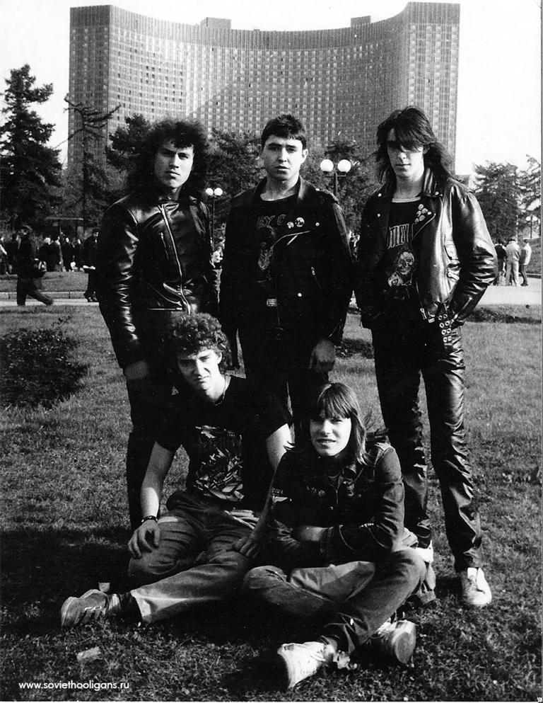 Soviet hooligans. Photo ready, punks and metalworkers of the USSR - The photo, Old photo, the USSR, Informals, Punks, Goths, Metalworkers, Longpost