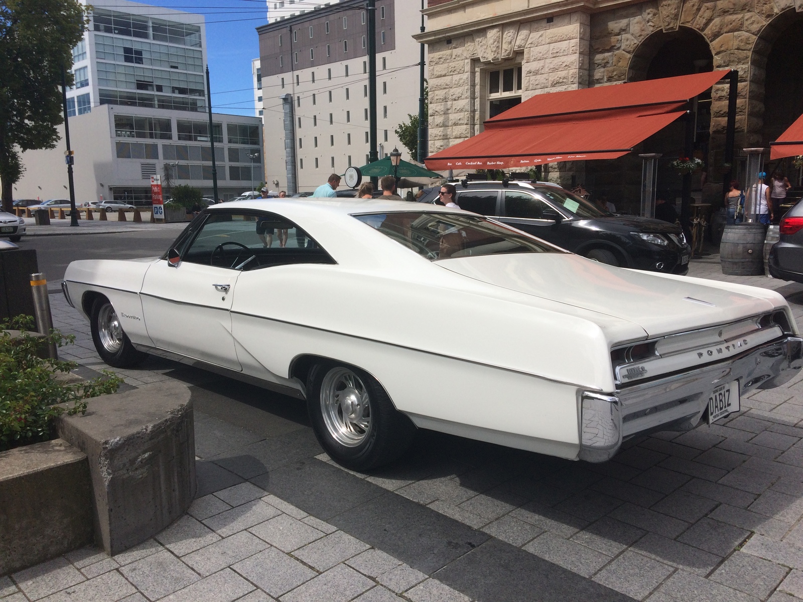 Pontiac Bonneville (3rd generation) выпускался с 1965 года.Стал «флагманом» марки, серийное производство проходило на пяти заводах США. - Моё, Pontiac Bonneville, Американский автопром, Автомобильная классика, Длиннопост