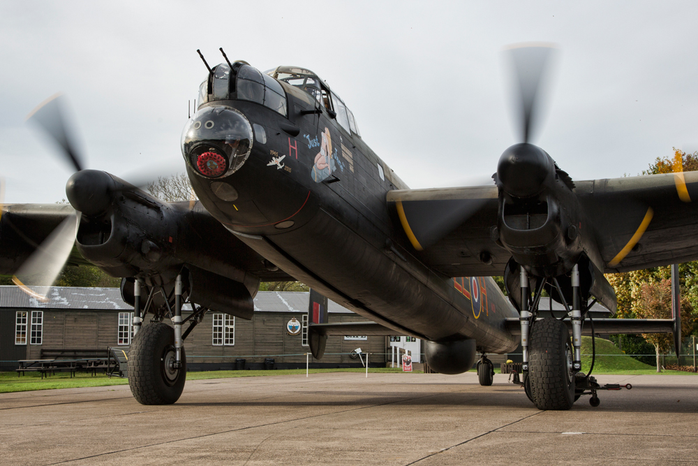 Avro Lancaster    