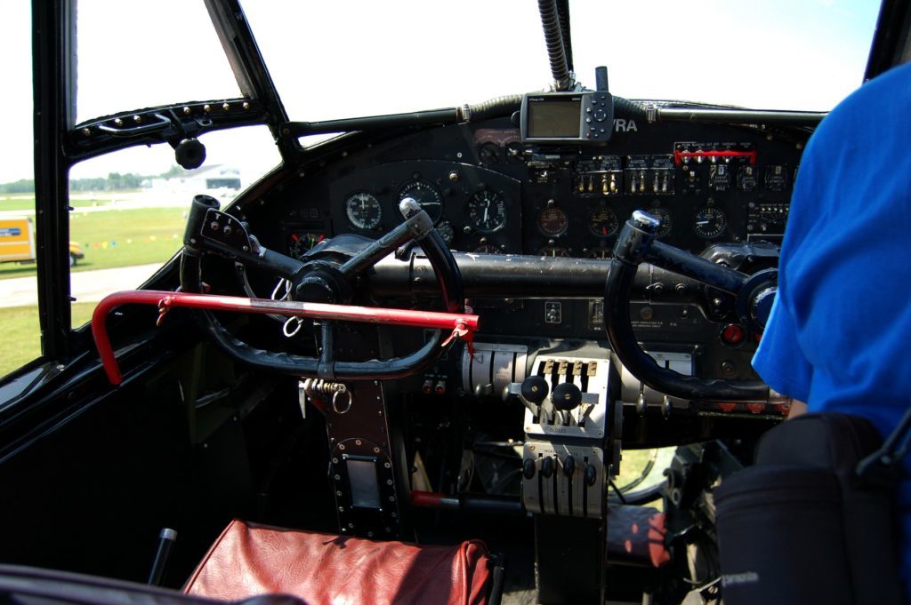 Avro Lancaster.Суровый черный британец. - Вторая мировая война, Англия, Бомбардировщик, Авро Ланкастер, Длиннопост