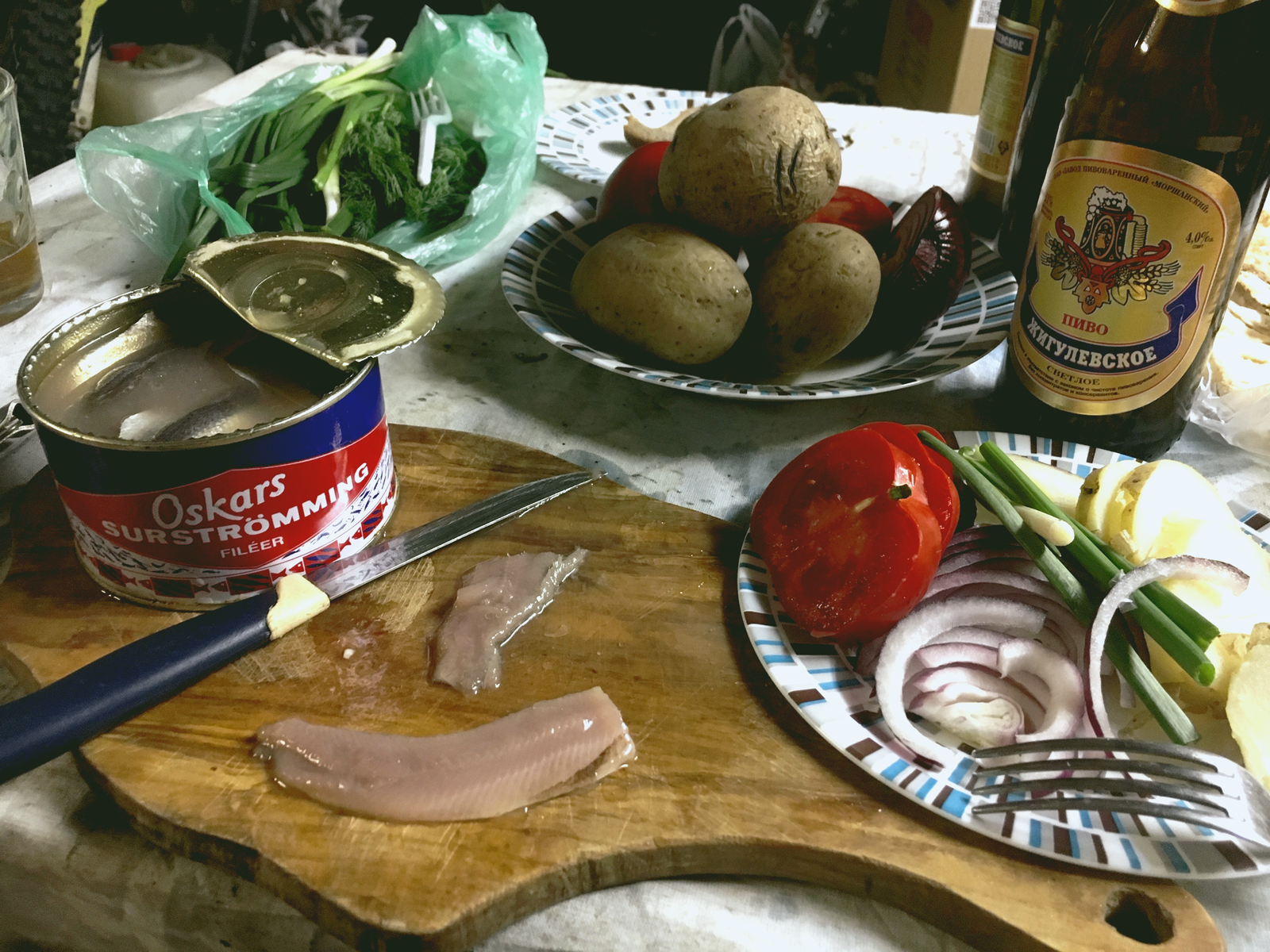 Dinner in the garage. - My, Surstromming, Yummy, Beer