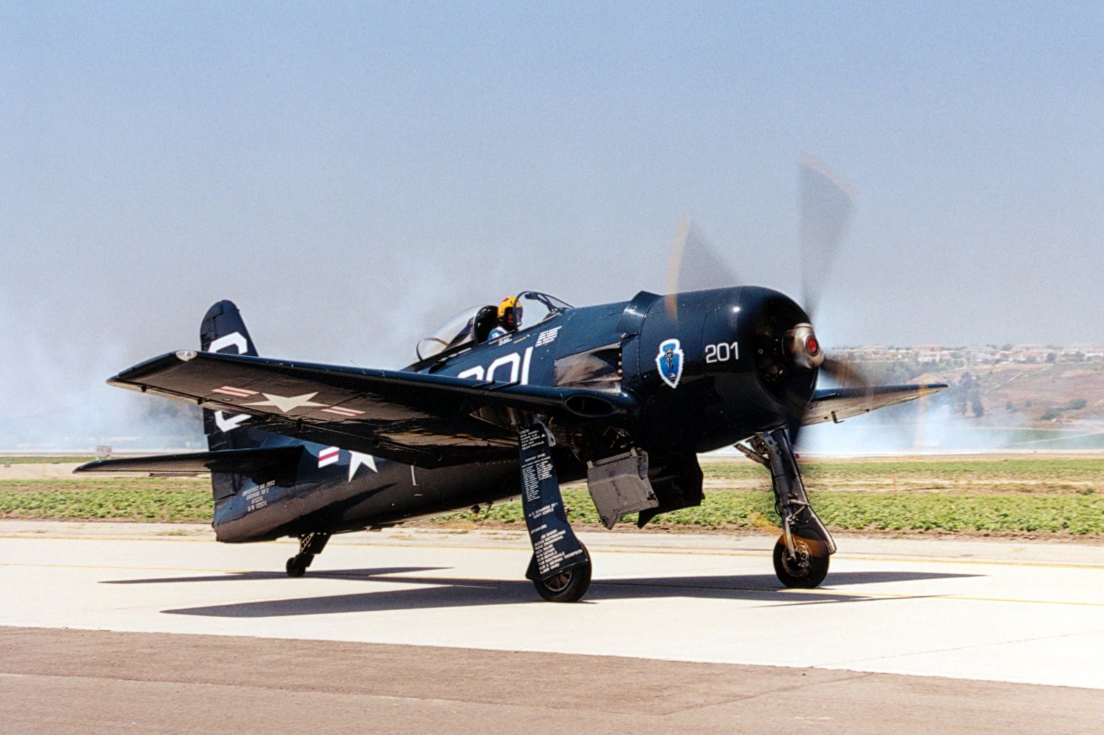 F 8. F8f-2 Bearcat. Grumman f8f Bearcat. Grumman f8f-1b Bearcat. Грумман Биркэт истребитель.