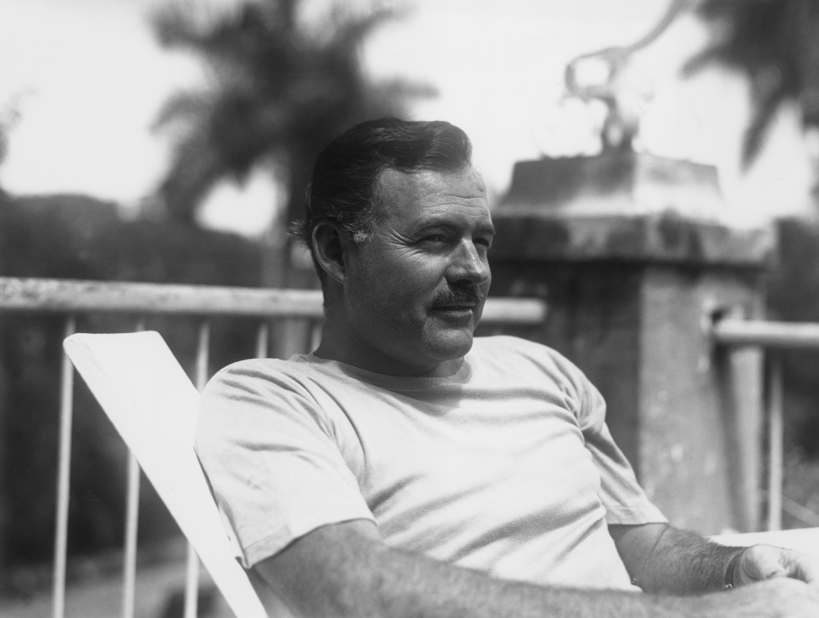 Ernest Hemingway - Ernest Hemingway, Black and white photo, Story, Writer, Epoch, Face, Longpost, Writers