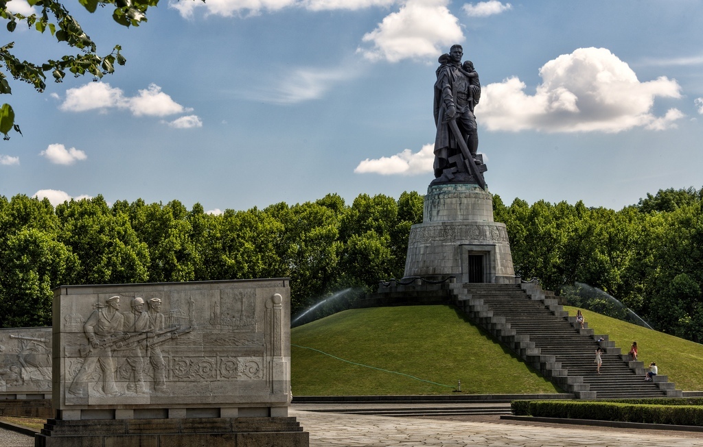 STORIES FROM THE TRAIN WINDOW. BERLIN | Chapter 2 - My, Travels, Berlin, The Great Patriotic War, Longpost, The photo