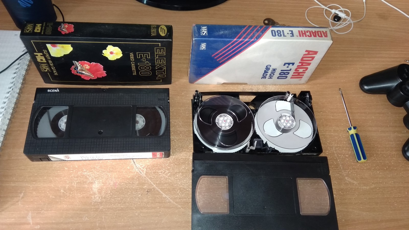 People who have seen the VHS era, respond. Share your stories related to these things) - My, Help, VHS, Old school