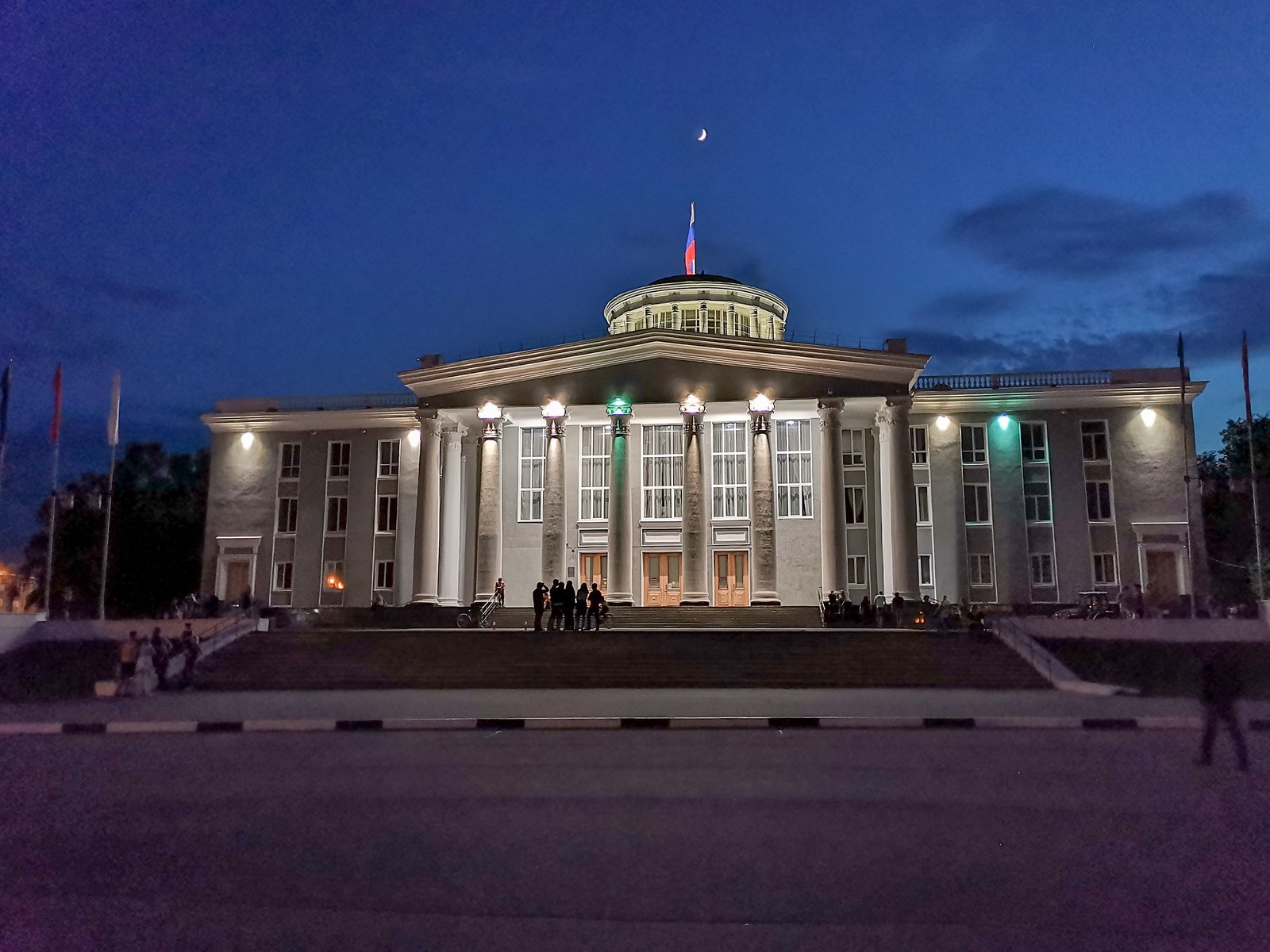 Night holiday - My, Mobile photography, Video, A bike, Dzerzhinsk, Youtube, Huawei mate 20, Firework, Victory Day, Longpost, May 9 - Victory Day