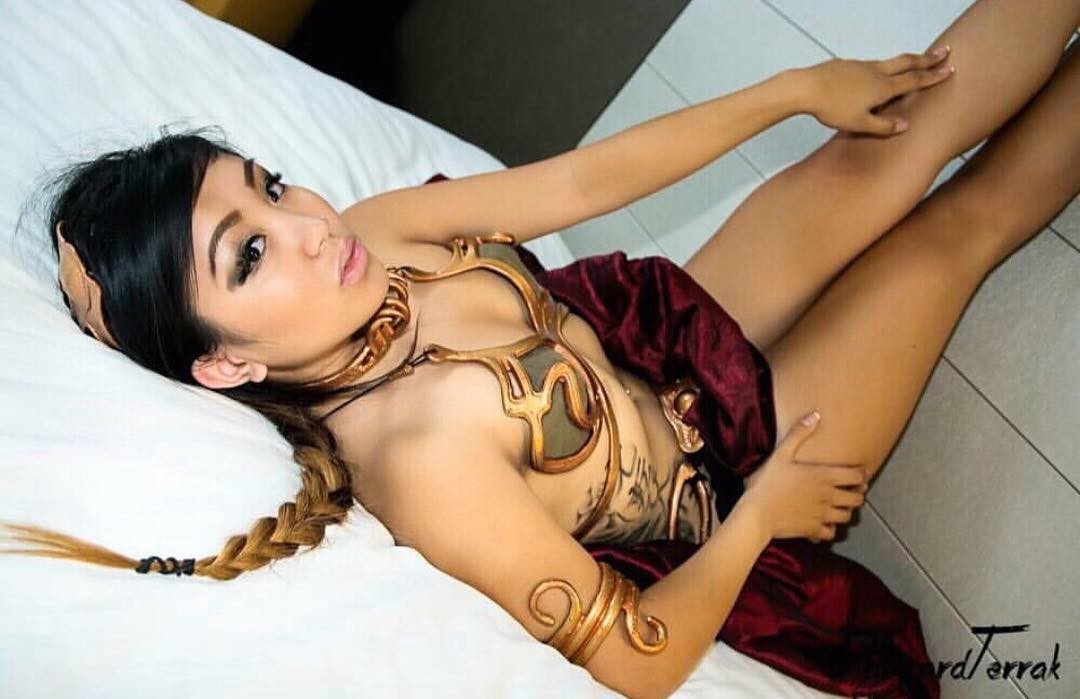 Asian Leia - NSFW, Косплей, Фотография, Красивая девушка, Принцесса Лея, Star Wars, Ножки, Длиннопост