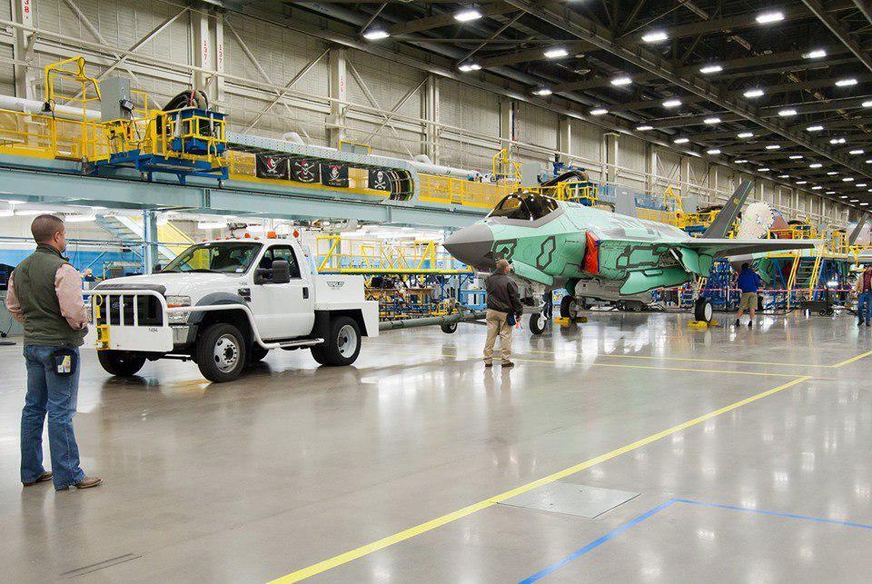 Assembly of F-35 fighters - Aviation, f-35, Assembly, , USA, Lockheed Martin, The photo, Longpost, Production