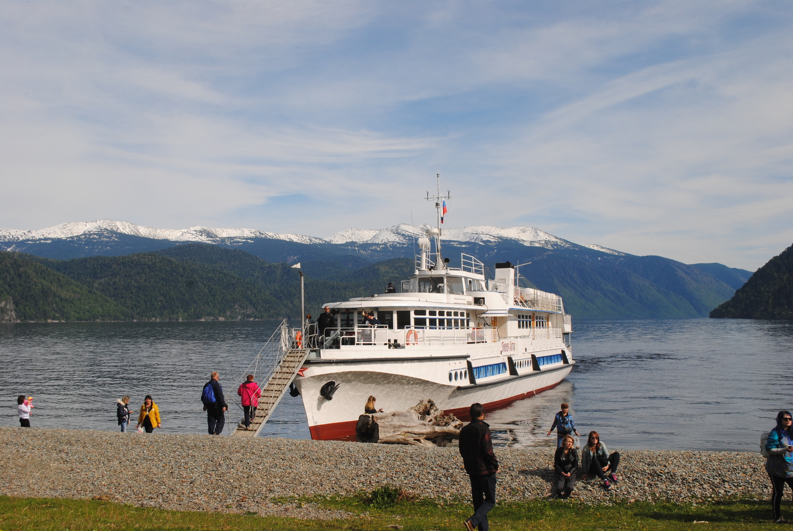 Ah, the white ship of the whistle, the disturbing bass - My, Mountain Altai, , Jogach, , Longpost, Altai Republic, Teletskoe lake