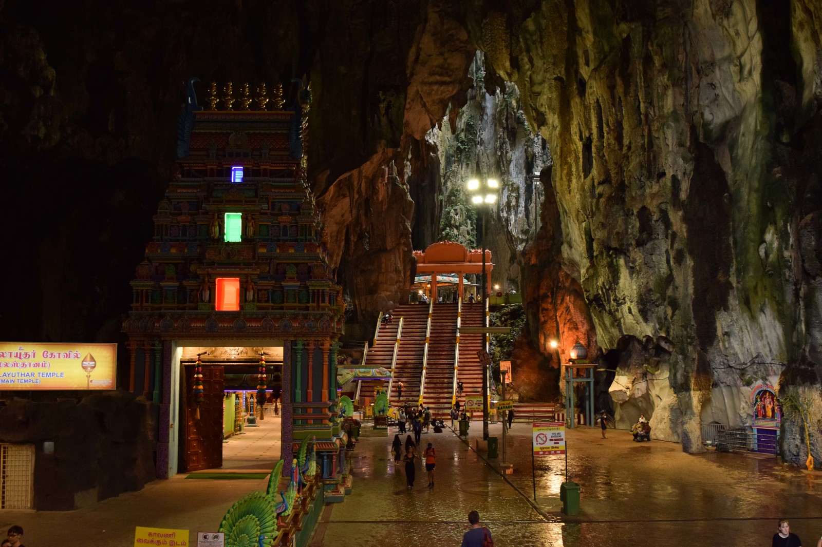 Temple complex - Batu Caves, Kuala Lumpur. Malaysia. - My, Travels, Malaysia, Kuala Lumpur, Caves, Excursion, Video, Longpost