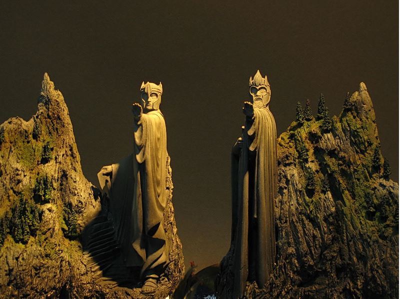 Diorama Guardians - the pillars of the Argonath. - Lord of the Rings, Argonate, Diorama, Longpost