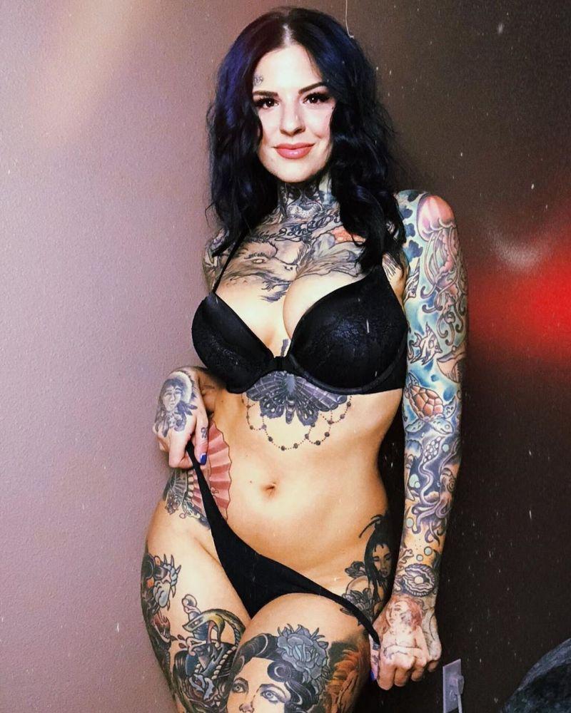 Girl turns herself into movie poster with over 40 $20,000 tattoos - NSFW, Tattoo, Girls, Movies, Body, Obsession, Longpost