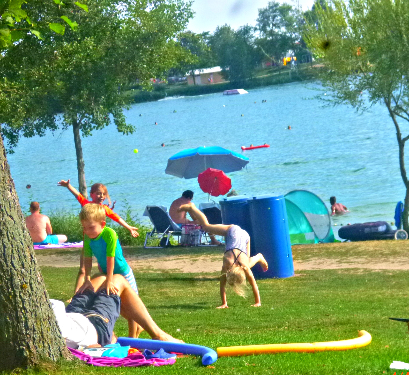 Экскурсия по Baggersee St. Leon (Озеро Святого Леона)в Германии. | Пикабу