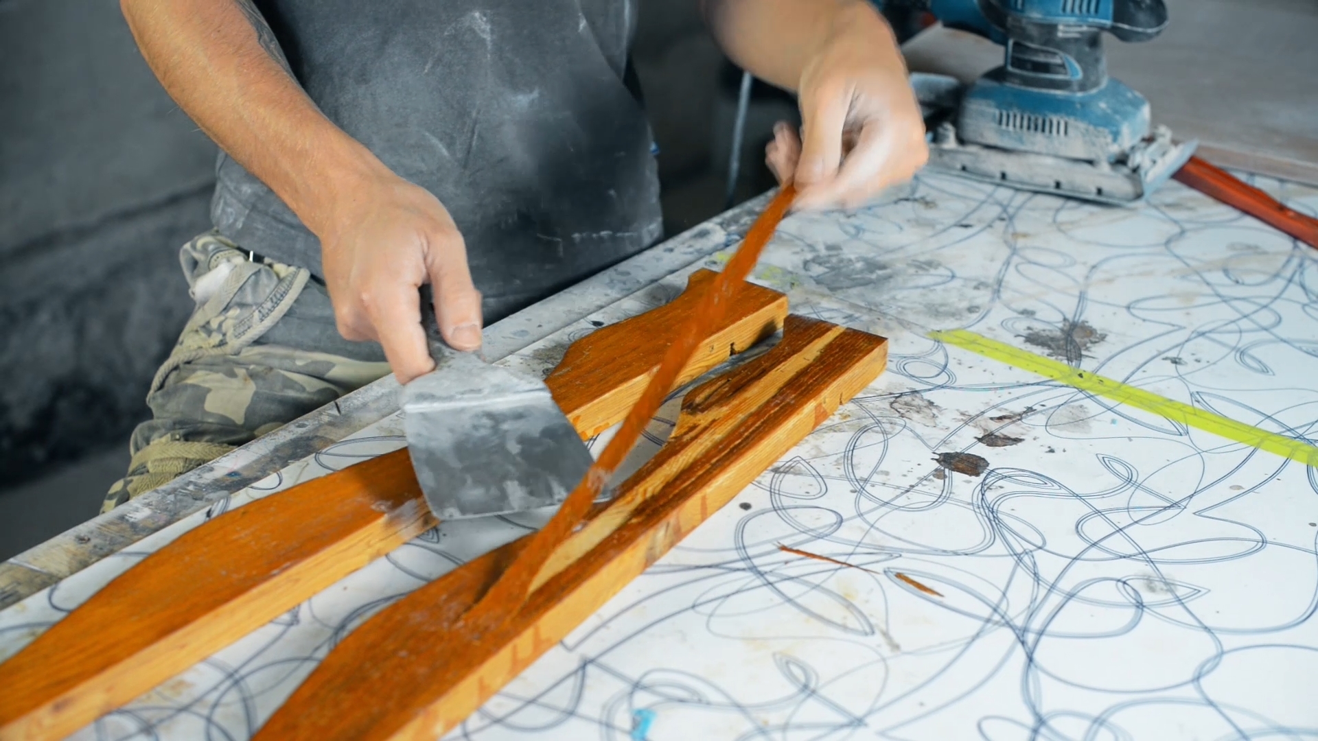 From the old SOVIET table - My, Restoration, With your own hands, Epoxy resin, Diy projects, Repair, Soviet, Table, Video, Longpost