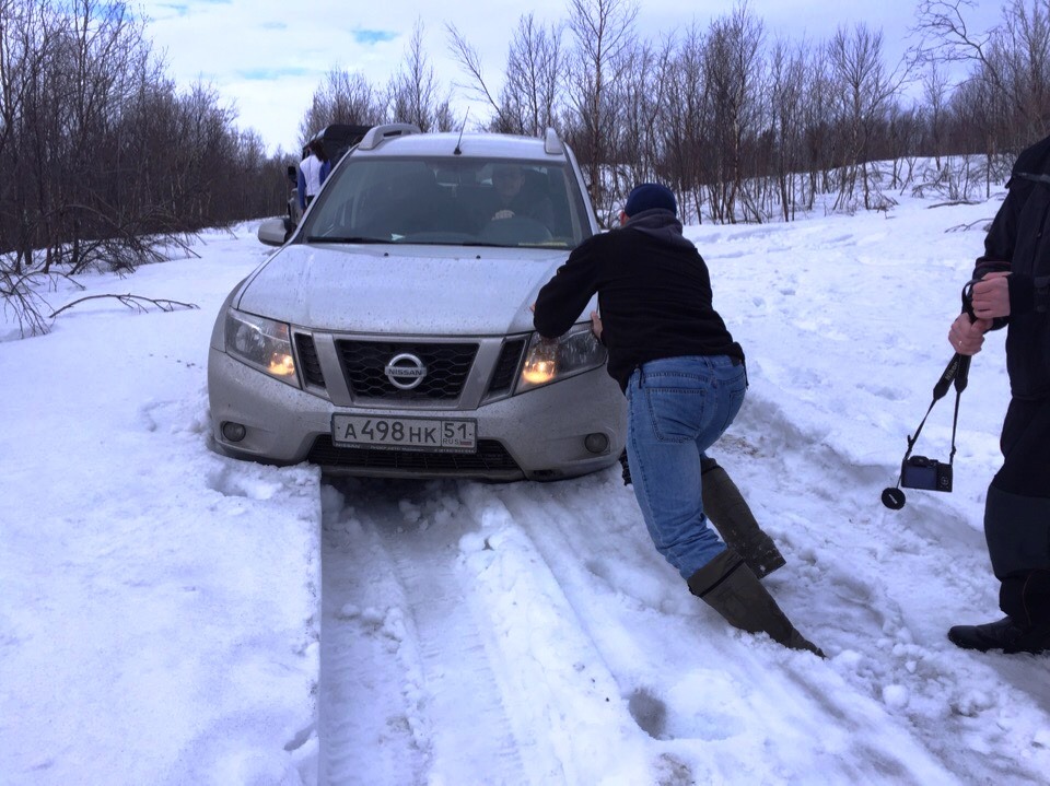 Duster, Defender, УАЗ, Arctic Trucks, Hummer, Terrano на Комсомольской горке. 21.04.19г - Моё, Дастер, УАЗ, Снег, Мурманск, Лэндровер, Отдых, Nissan, Хаммер, Видео, Длиннопост, Renault Duster, Land Rover