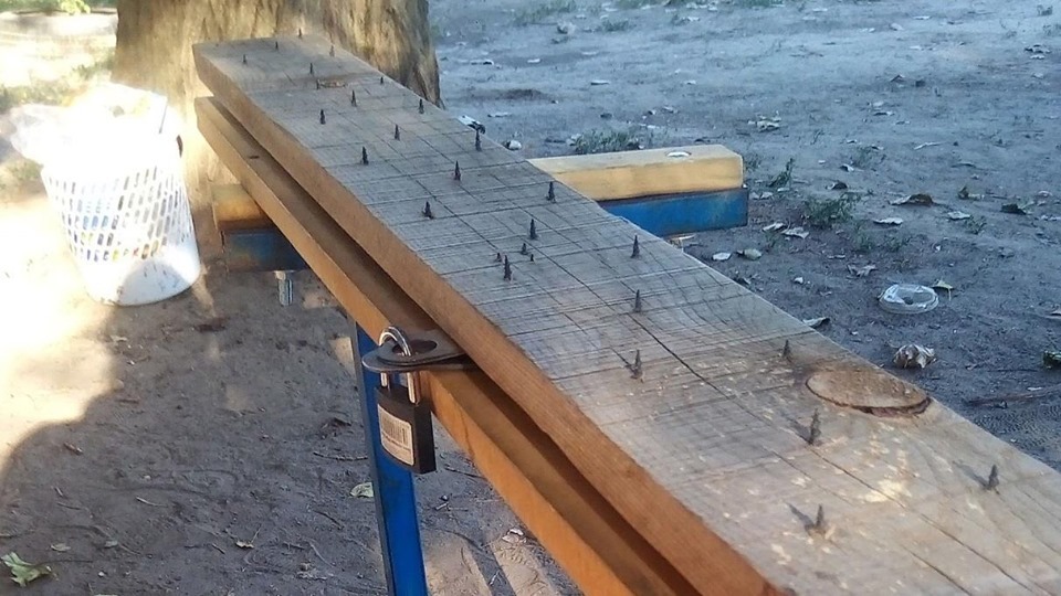 Lifetime etsih with nails - Benches, Rostov-on-Don, Creative