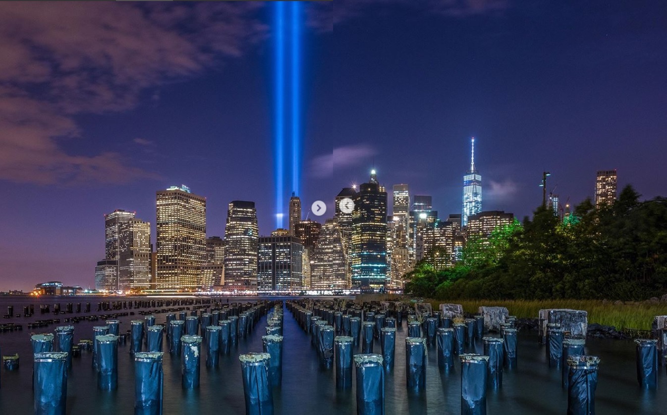 2 hours ago, two 9/11 light towers appeared in the sky over New York - 11 September, Memory, USA, Tragedy, Terrorism, Death, The photo, Sorrow, Longpost