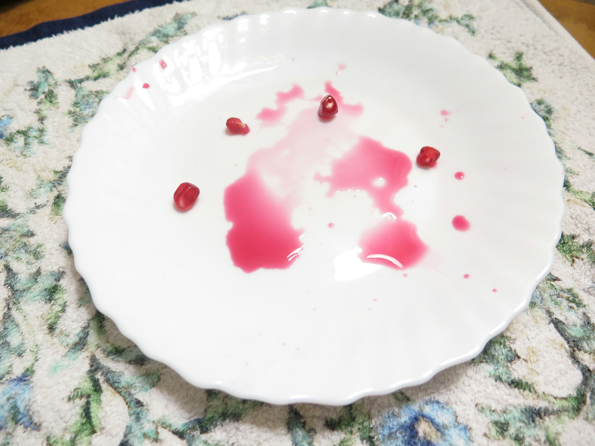 Death of a pomegranate. - My, The photo, Garnet, Grenades, Knife, Longpost, Hand grenade