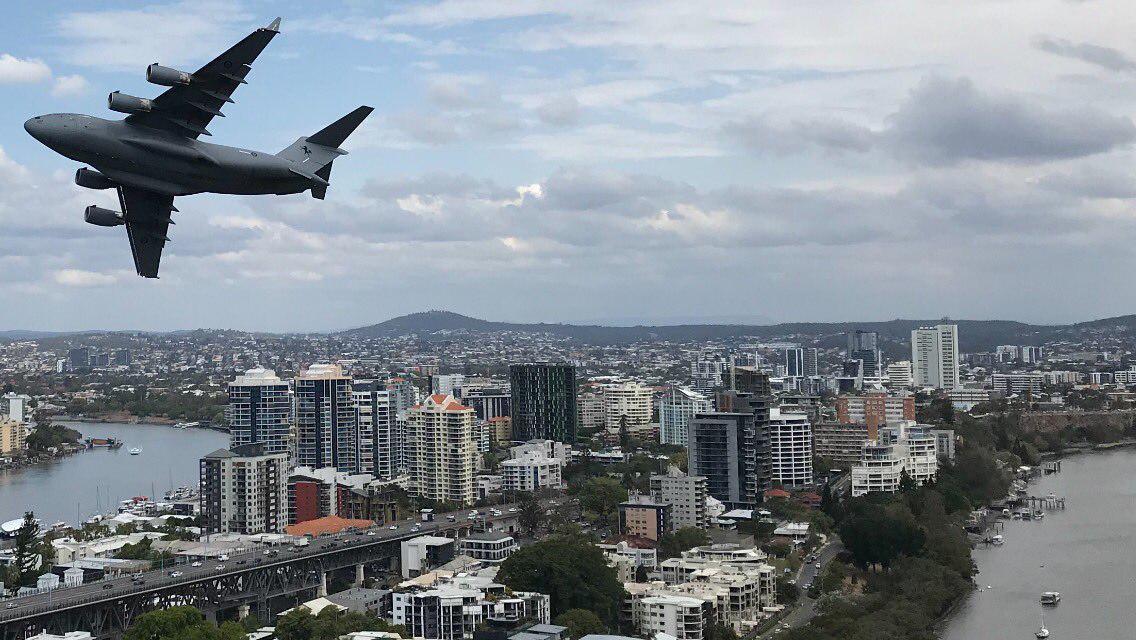 Poolize in the city on the Boeing C-17 Globemaster - Aviation, Australia, The festival, c-17 Globemaster III, Vertical video, Video, Longpost