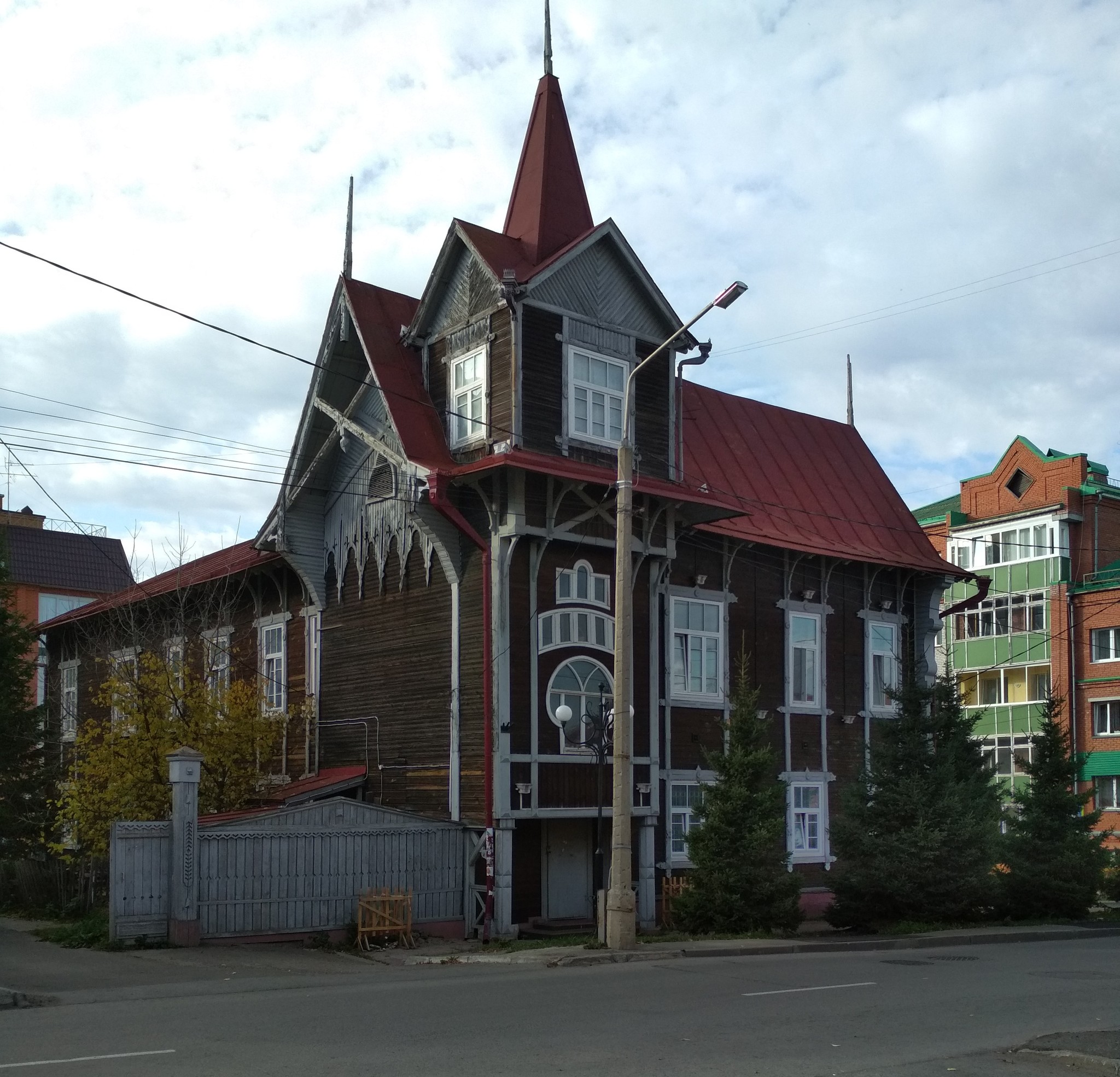 Golden autumn in Tomsk - My, Tomsk, Autumn, City center, Longpost