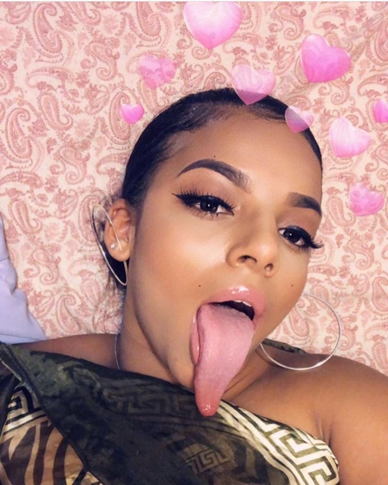 Instagram Model Earns $100,000 With Her Incredibly Long Tongue - NSFW, Instagram, Models, Language, From the network, Longpost