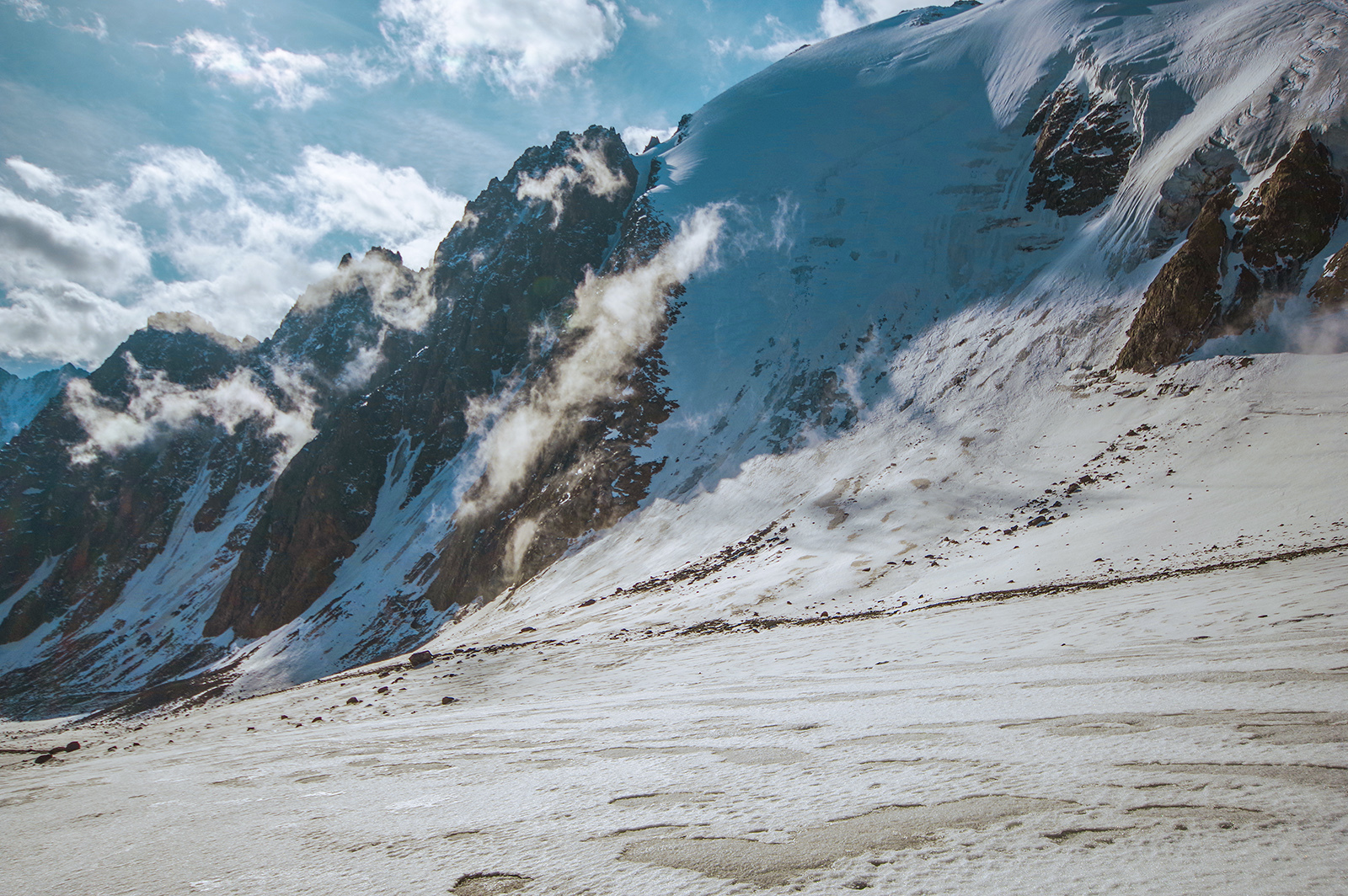 Along the Great Aktru Glacier - The mountains, Mountain Altai, Travels, Holidays in Russia, Tourism, The photo, Michael, Longpost, Altai Republic