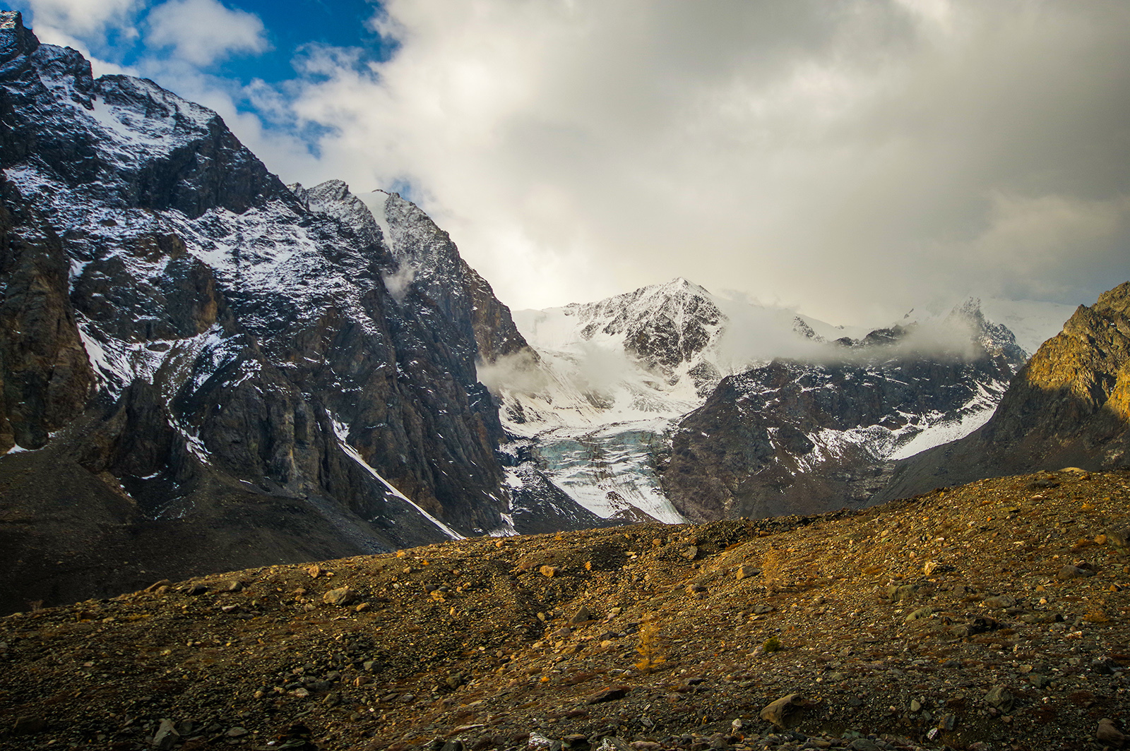 Along the Great Aktru Glacier - The mountains, Mountain Altai, Travels, Holidays in Russia, Tourism, The photo, Michael, Longpost, Altai Republic