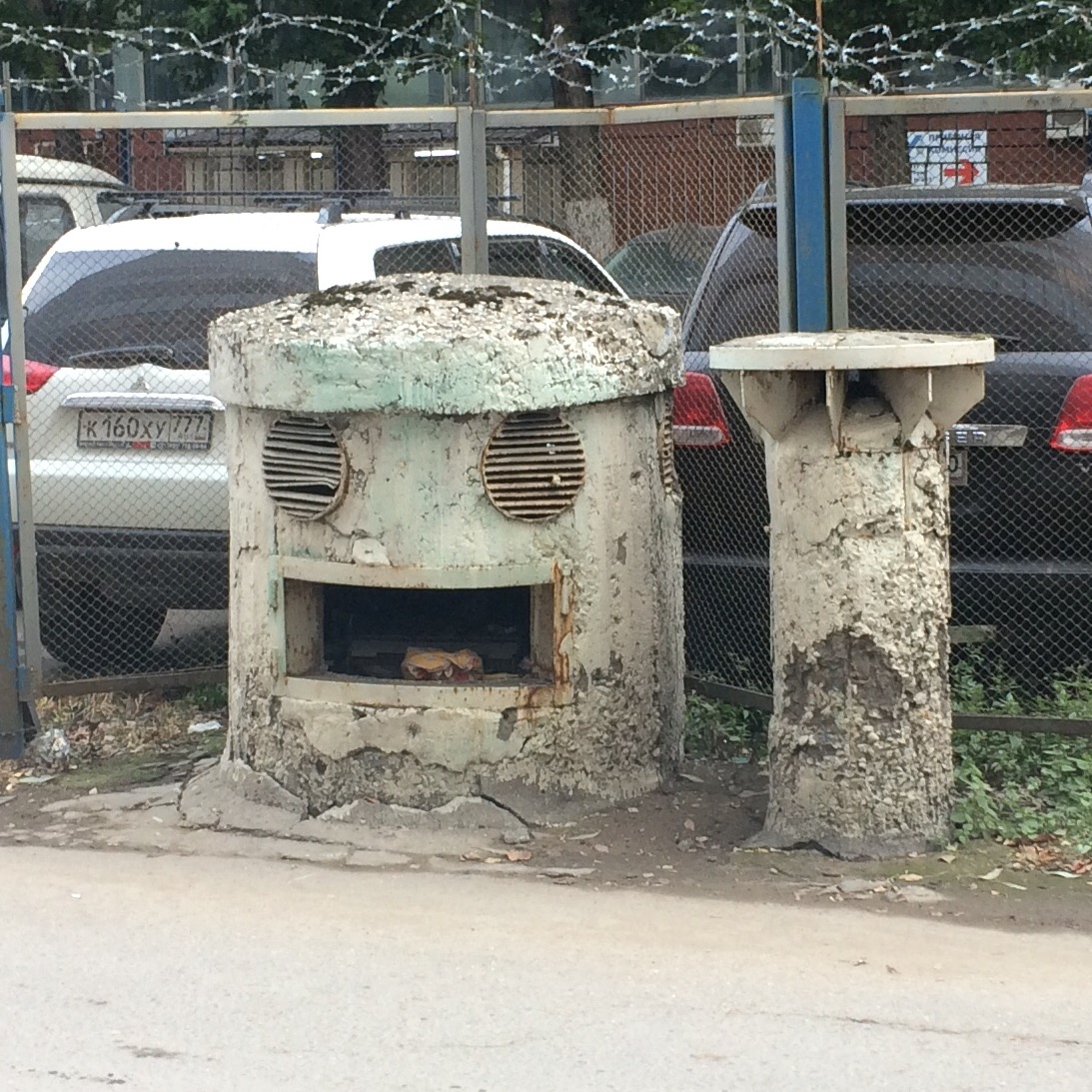 High five! - Bender, Ventilation, Pareidolia