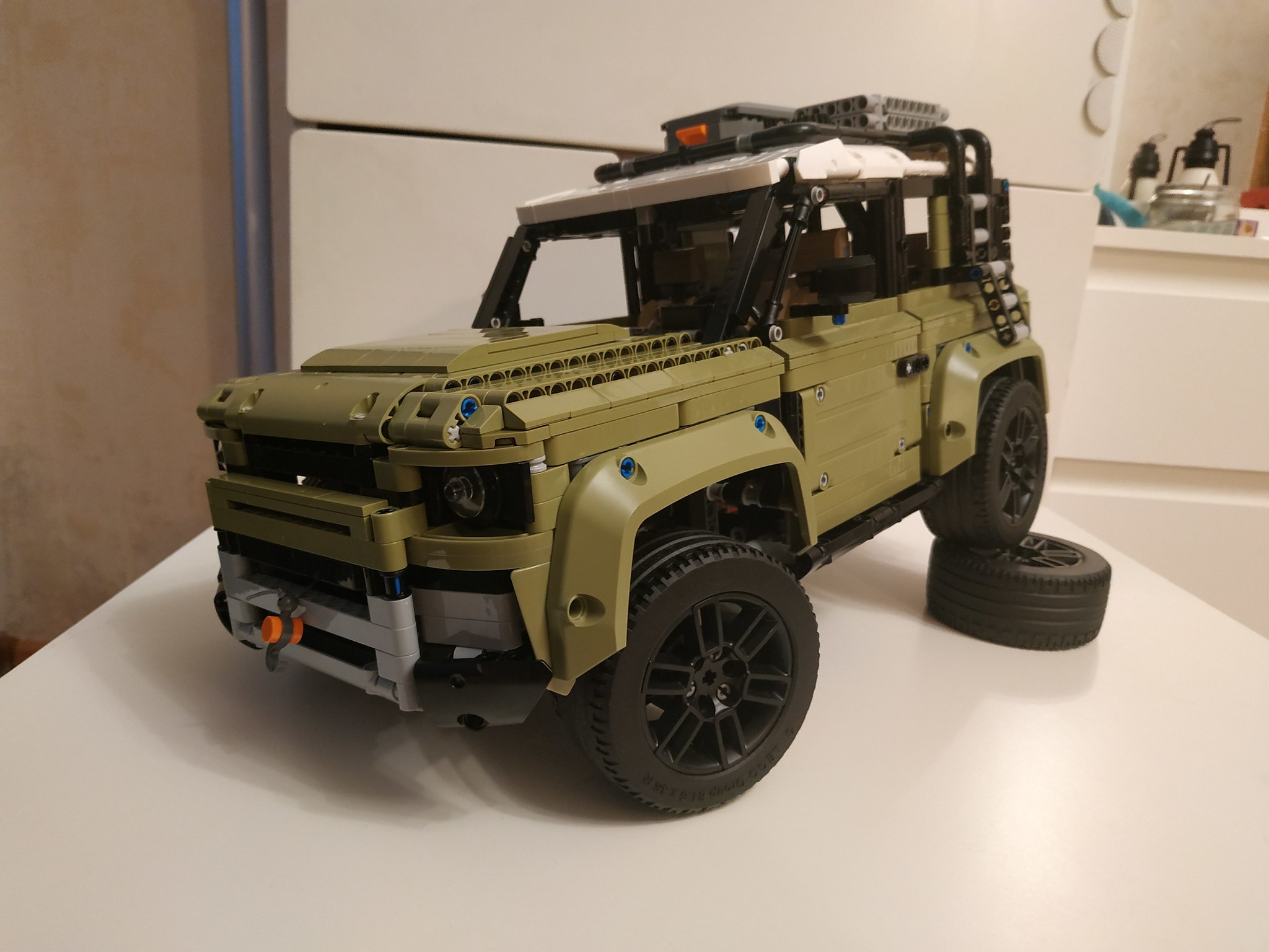 Lego store defender 2019