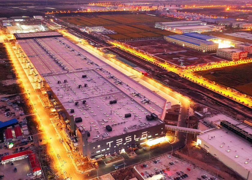 Tesla gigafactory 3 in Shanghai. From a field of dirt to a finished plant in 168 working days. - Tesla, Factory, Shanghai, Elon Musk