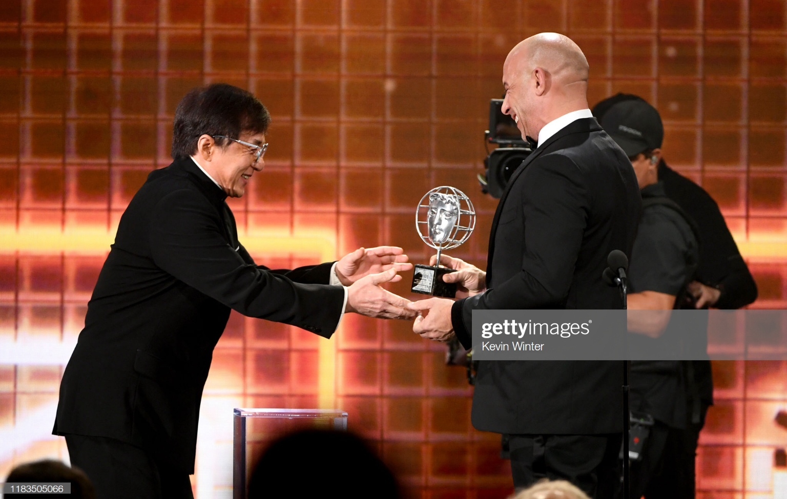 Jackie Chan at the BAFTA Awards - Jackie Chan, Prize, Bafta, Rewarding, Asian cinema, Longpost, Celebrities