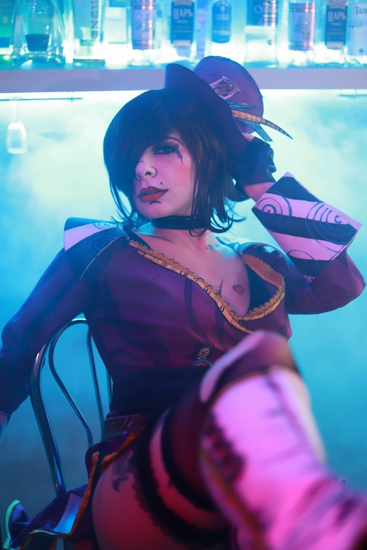 Oh, you sweet thing. - Mad Moxxi - My, Borderlands 2, Cosplay, Mad Moxxi, Longpost