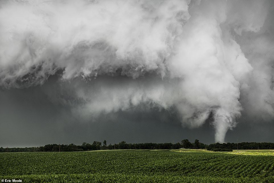 Photographs of storms taken by a photographer over forty years - The photo, Storm, Element, Longpost, Tornado